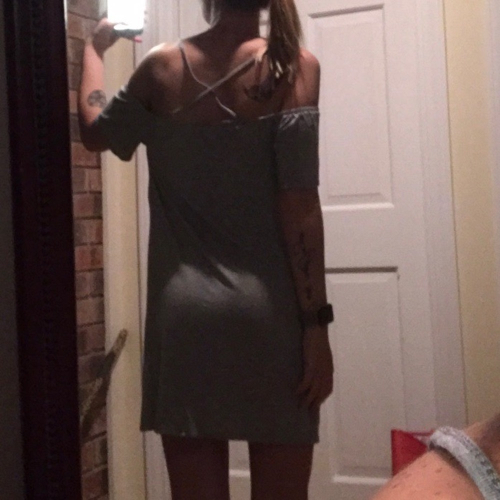Dress - Picture 5 of 5